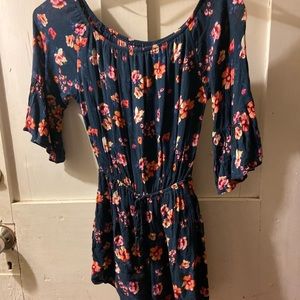 Hollister romper